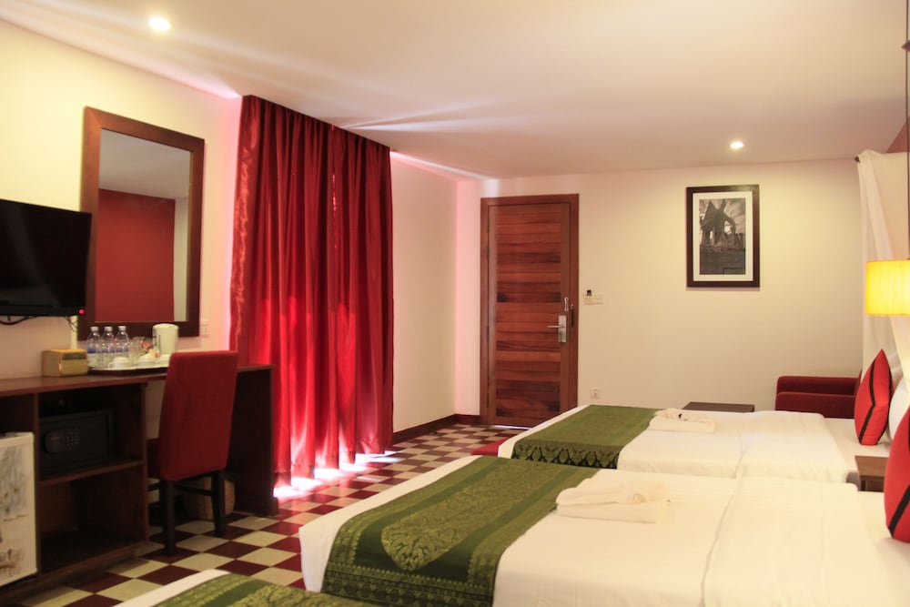 MEKONG ANGKOR PALACE HOTEL 33/70