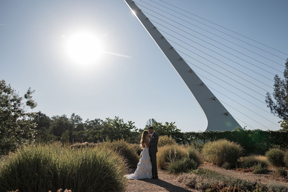 SHERATON REDDING HOTEL AT THE SUNDIAL BRIDGE 28/57