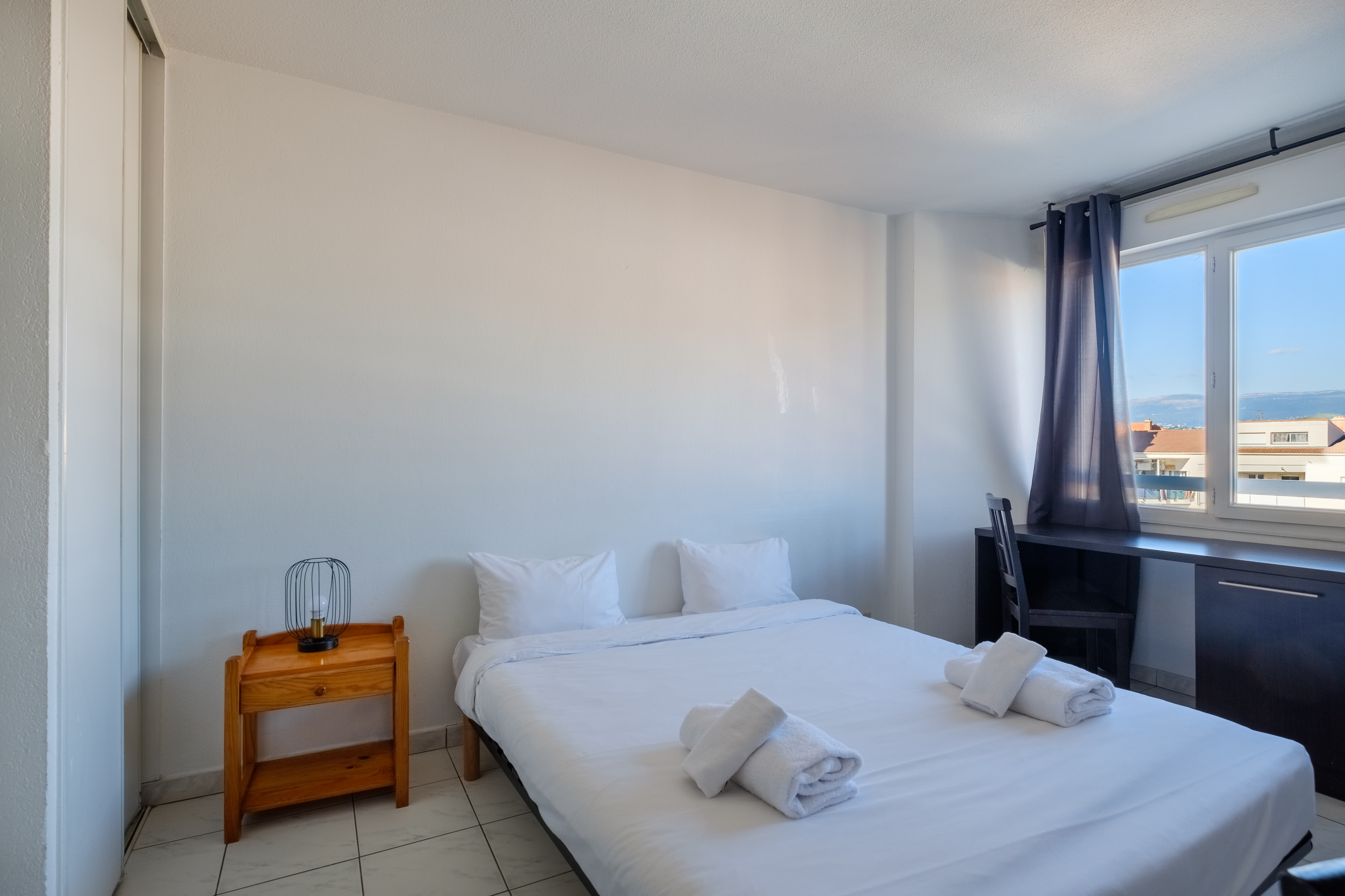 Studio, Double Bed