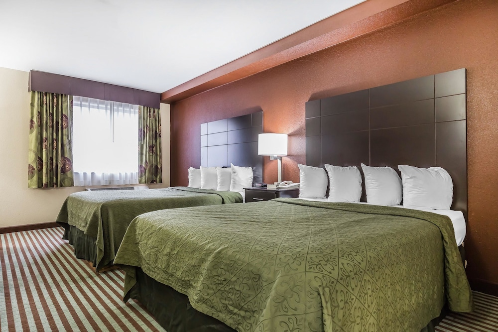Quality Inn Mount Vernon Il 10/21
