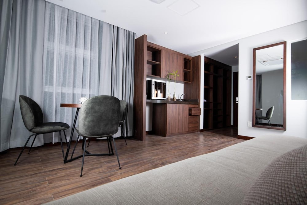 Hotel Rennova 58/70