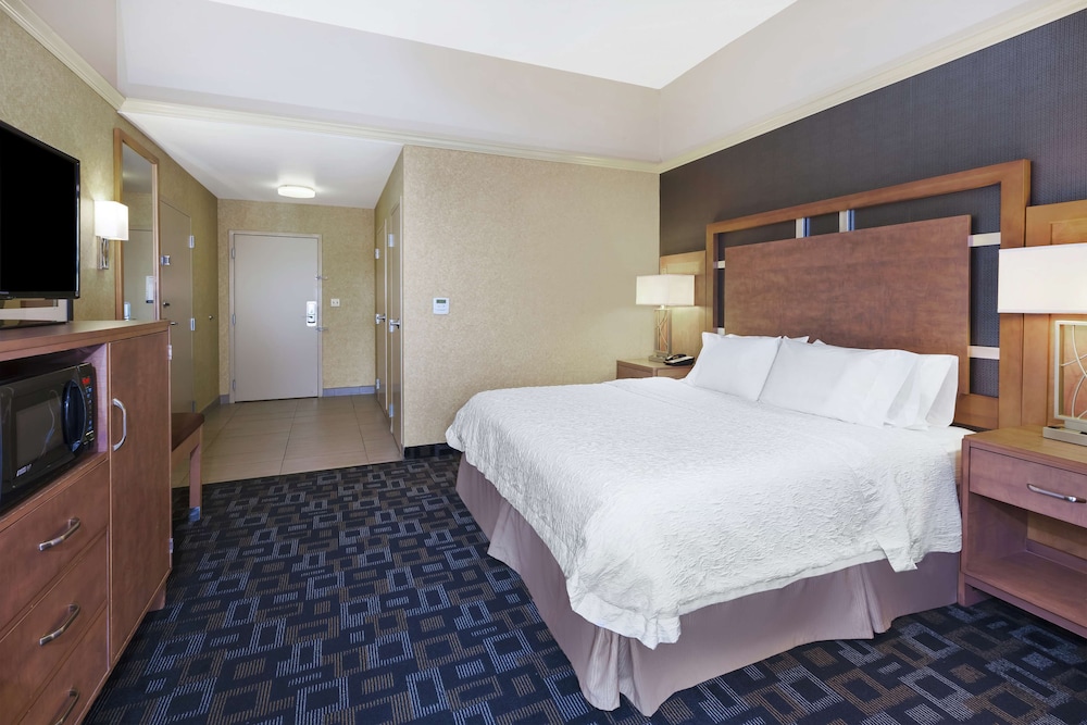 Study, King Bed, Sofa, Smoking، Hampton Inn Clinton, NJ 4/4