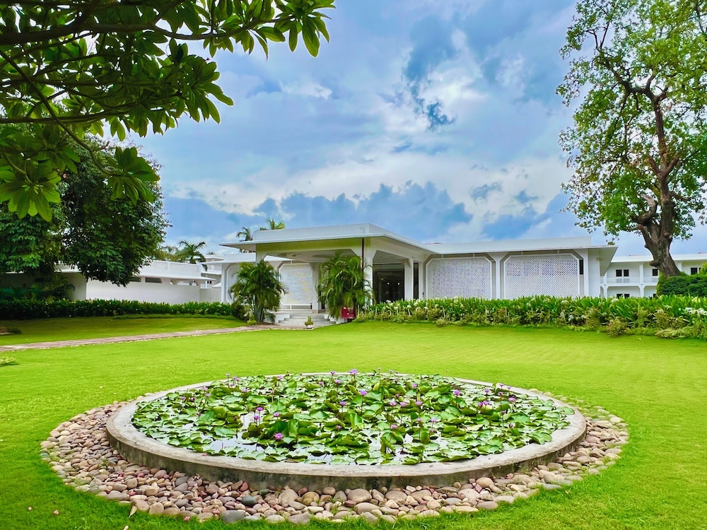 Hotel Chandela Khajuraho 43/50