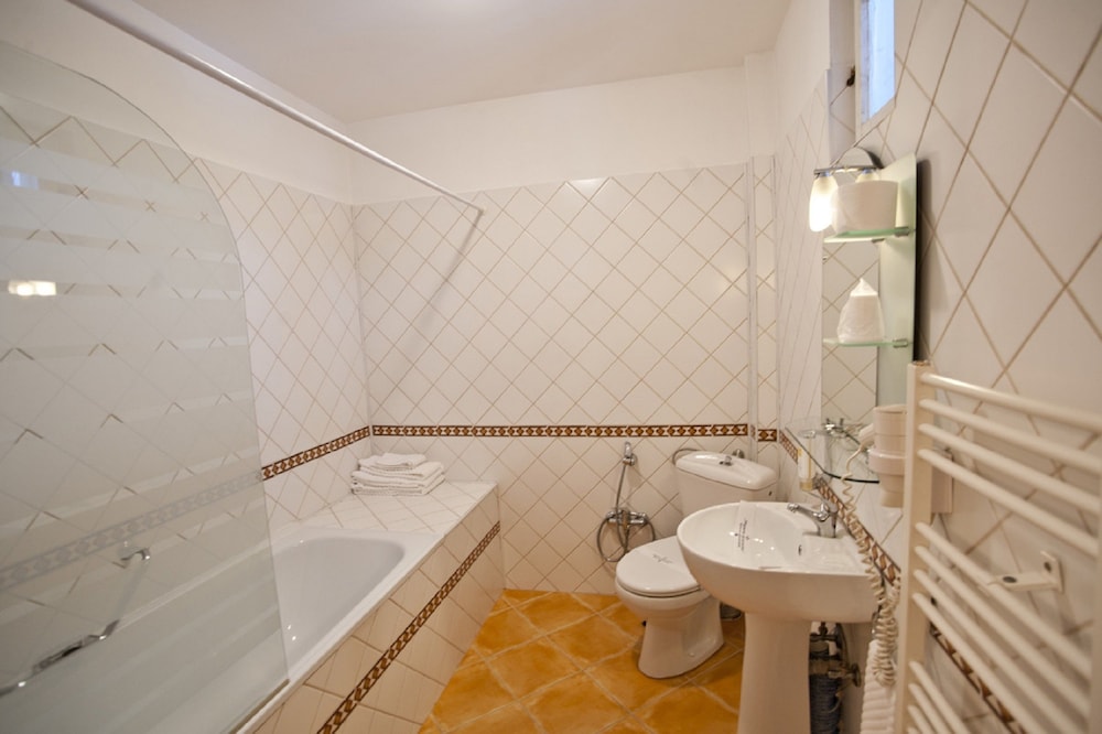 Vila Camelia 49/50