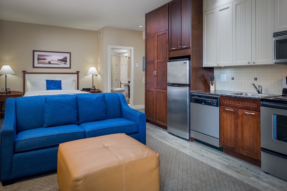 Summerland Waterfront Resort Spa 40/72