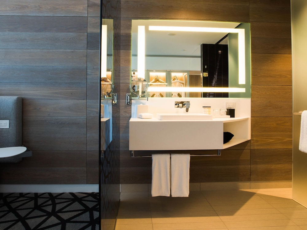 غرفة سوبيريور بسرير كينج، Pullman Sydney Airport 7/9