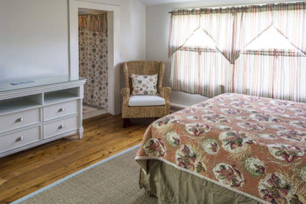 The Yankee Clipper Inn 17/50