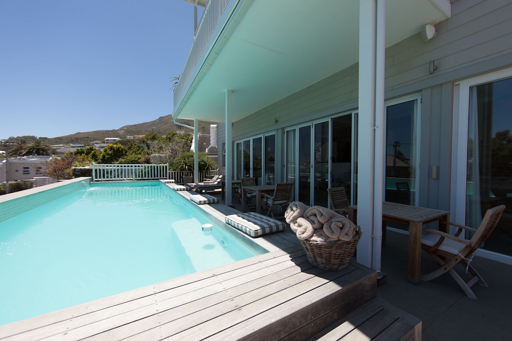 Sea Five Boutique Hotel 2/61