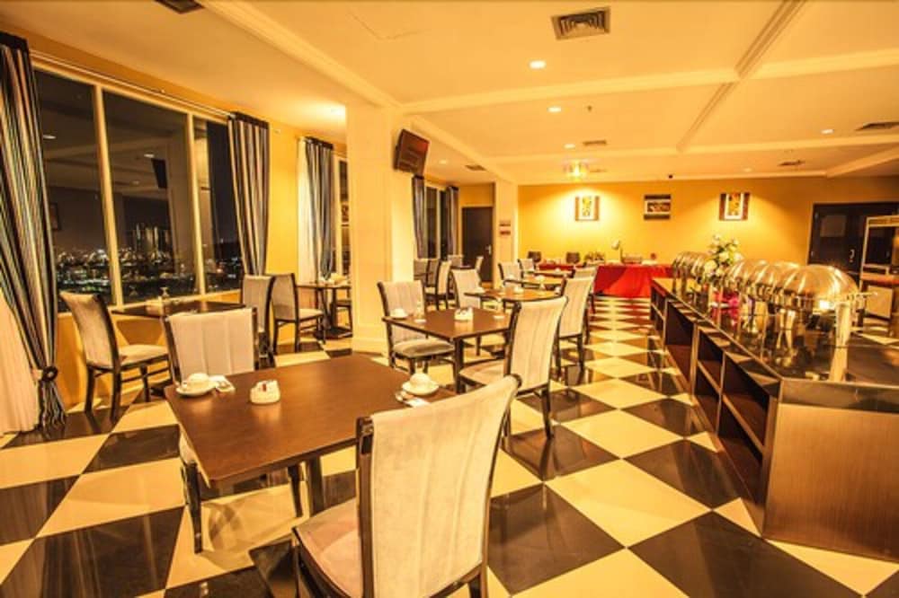 Kings Hotel Nagoya Batam 36/50