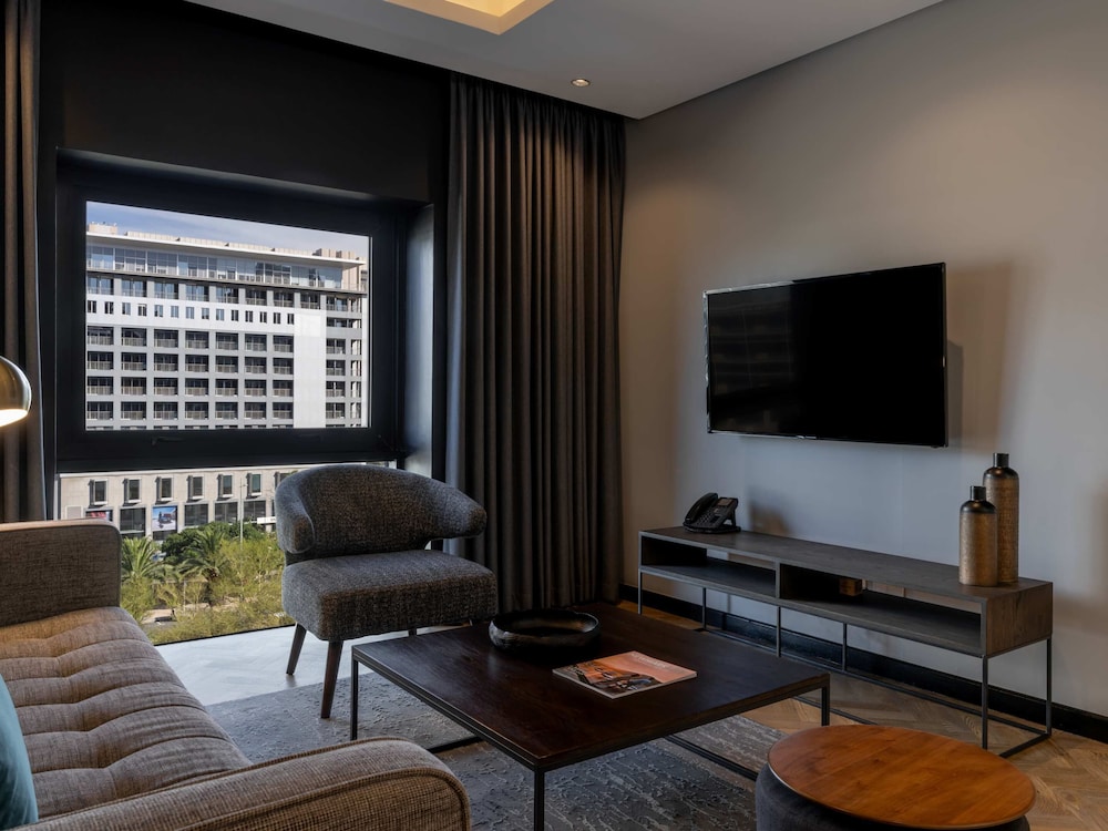 The Onyx Hotel 43/64