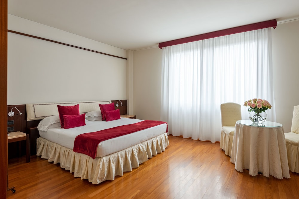 ECONOMY, DOUBLE BED