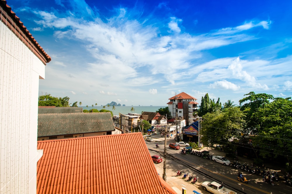 Ao Nang Sunset Hotel 30/34