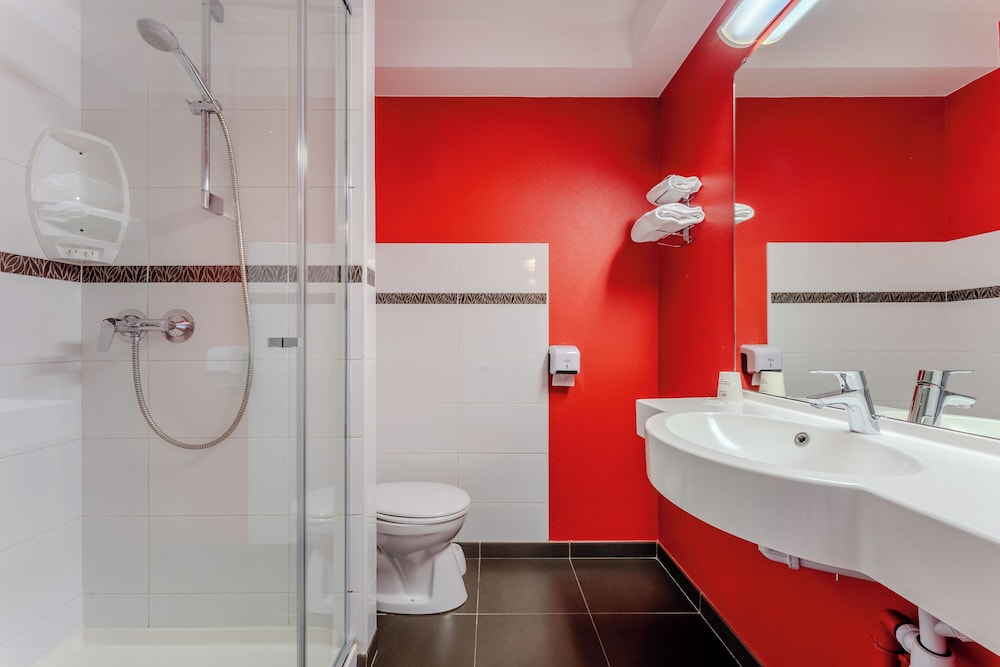 ACE HOTEL PARIS ROISSY 35/35