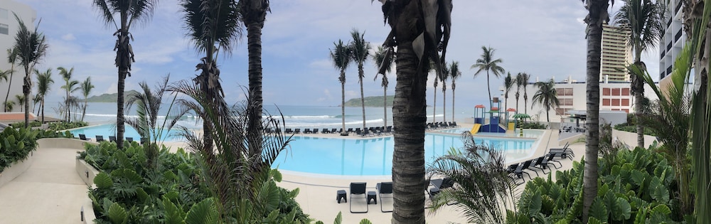 Viaggio Resort Mazatlan 43/44