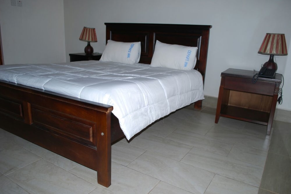 Cephas Inn 27/66