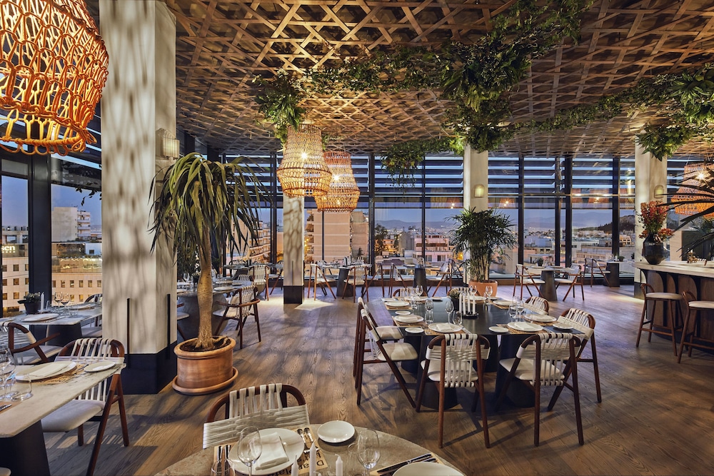 Grand Hyatt Athens 33/50