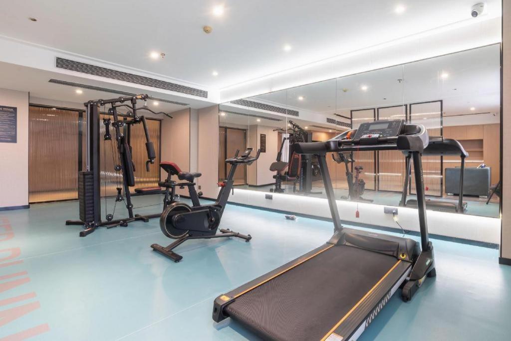 City Comfort Inn Jingmen Zhongxiang Chengtian Huafu 34/50