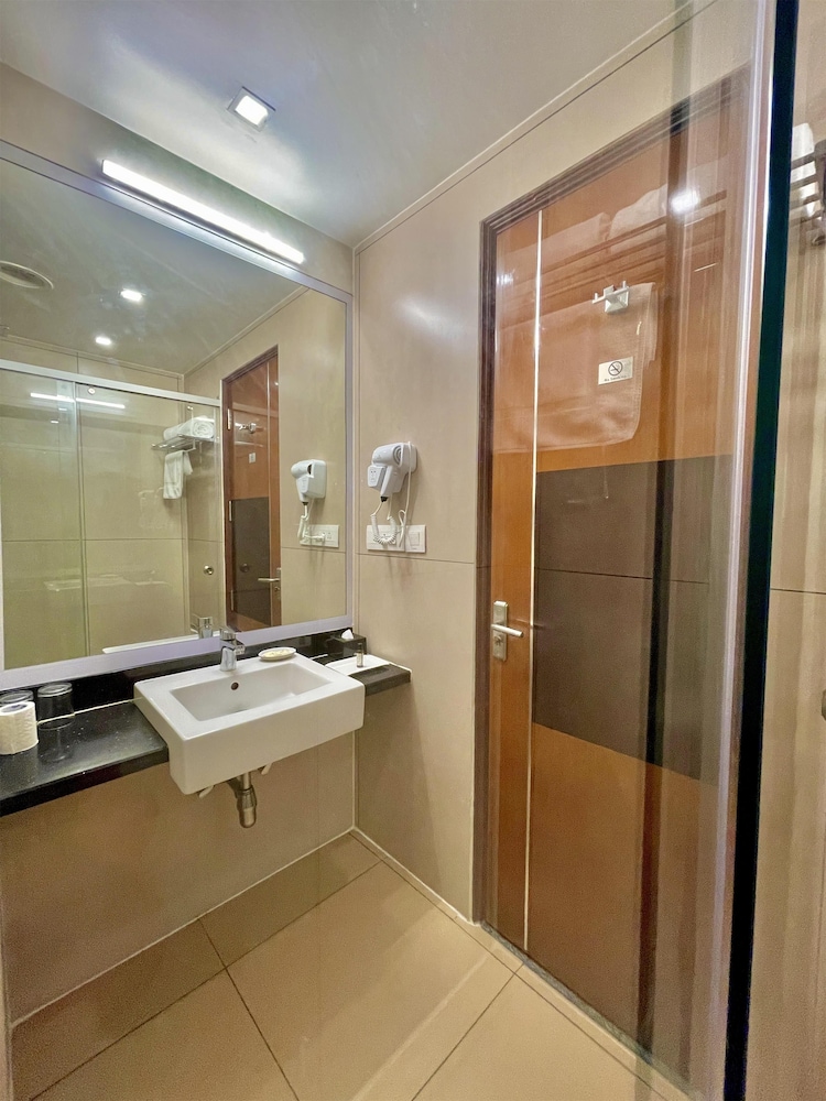 غرفة سوبيريور بسرير كينج، Best Western Tirupati Hotel 9/9