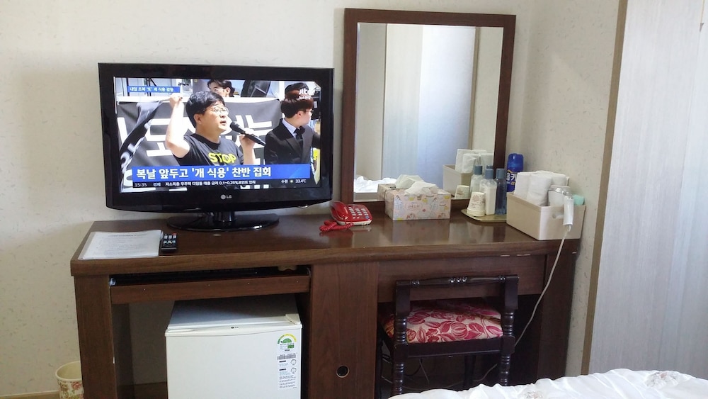 Hera Hotel 19/26