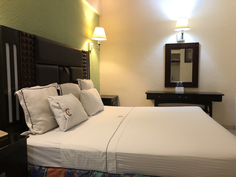 Frances Hotel 16/54
