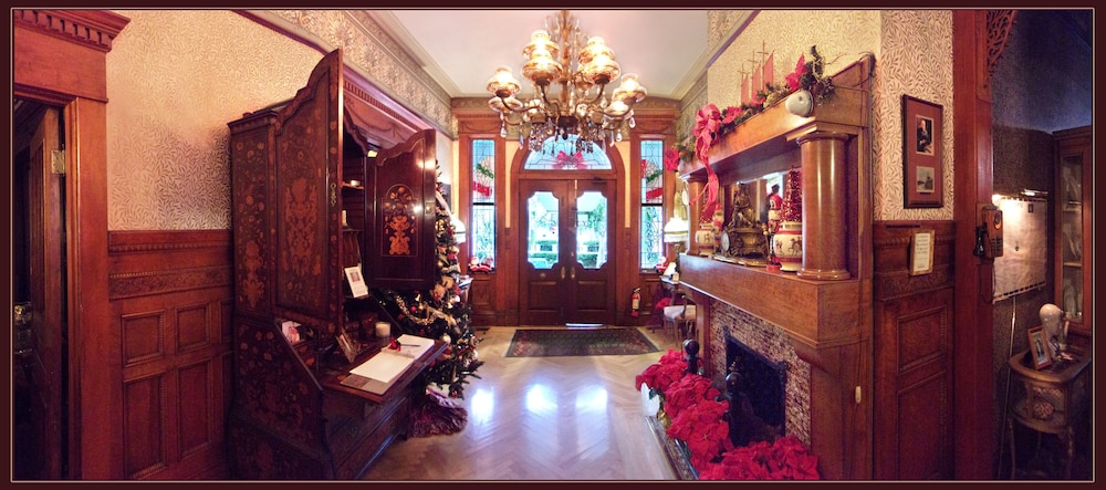 Amsterdams Curry Mansion Inn 48/72