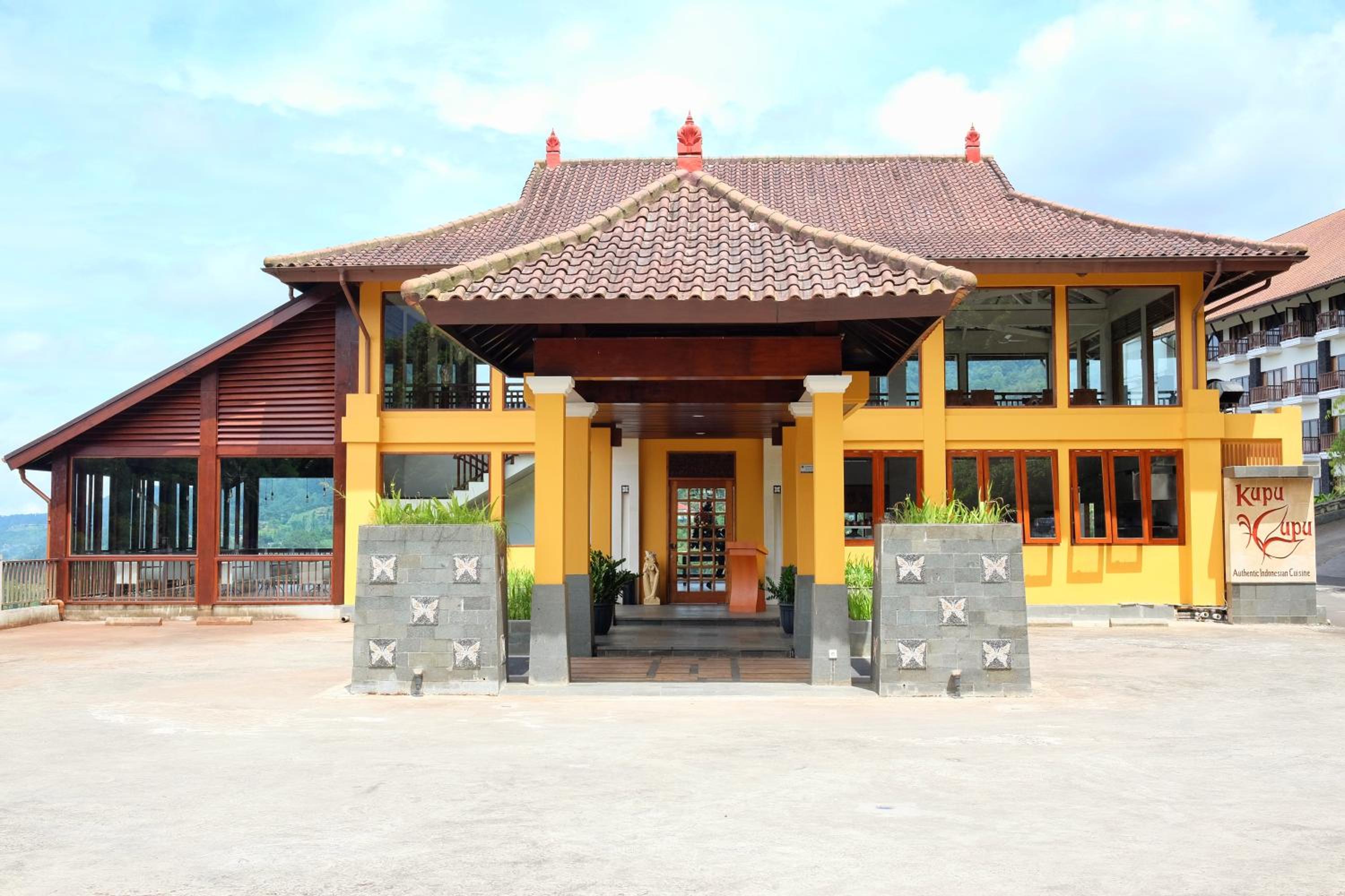 The Grand Hill Bistro Cafe Resort Hotel 5/57