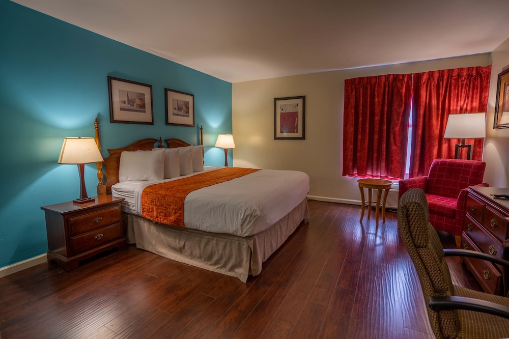 Howard Johnson By Wyndham Buena Park 18/34