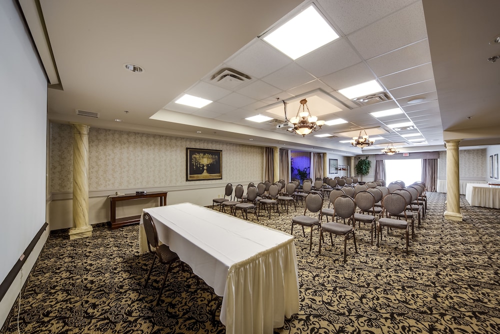 Monte Carlo Inn Vaughan Suites 53/65