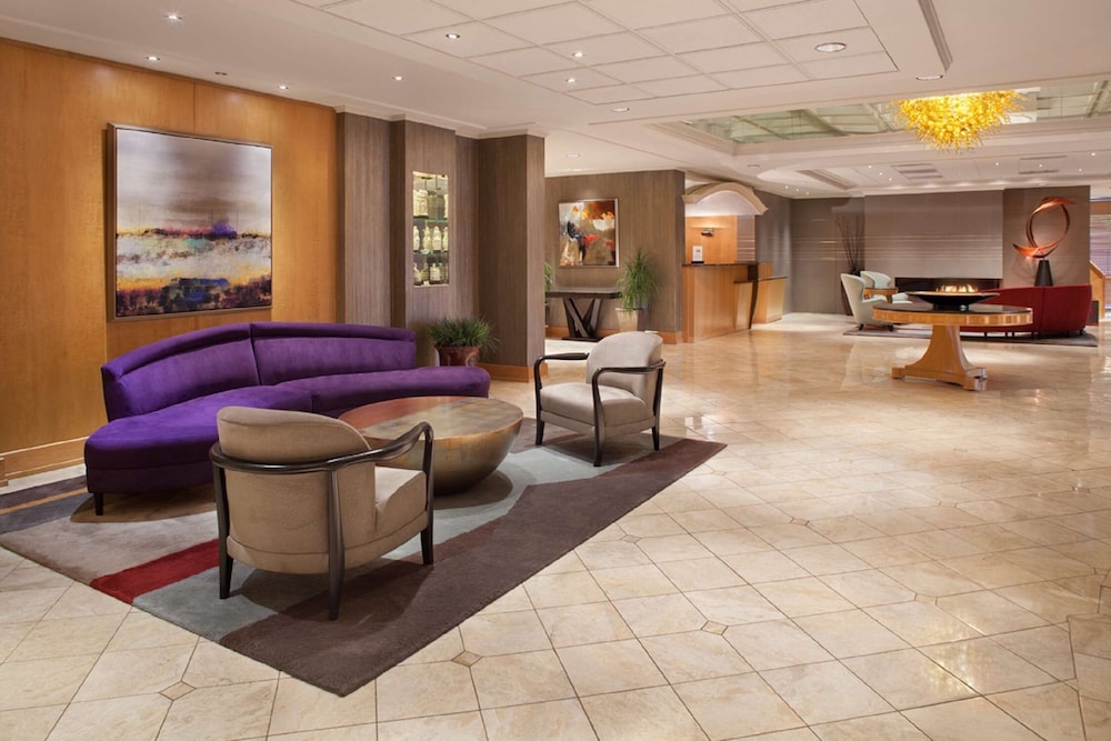 DoubleTree by Hilton Akron Fairlawn 32/50