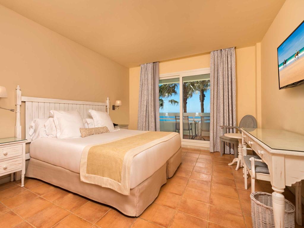 Room, Single, Double Bed, Lateral Side Sea View