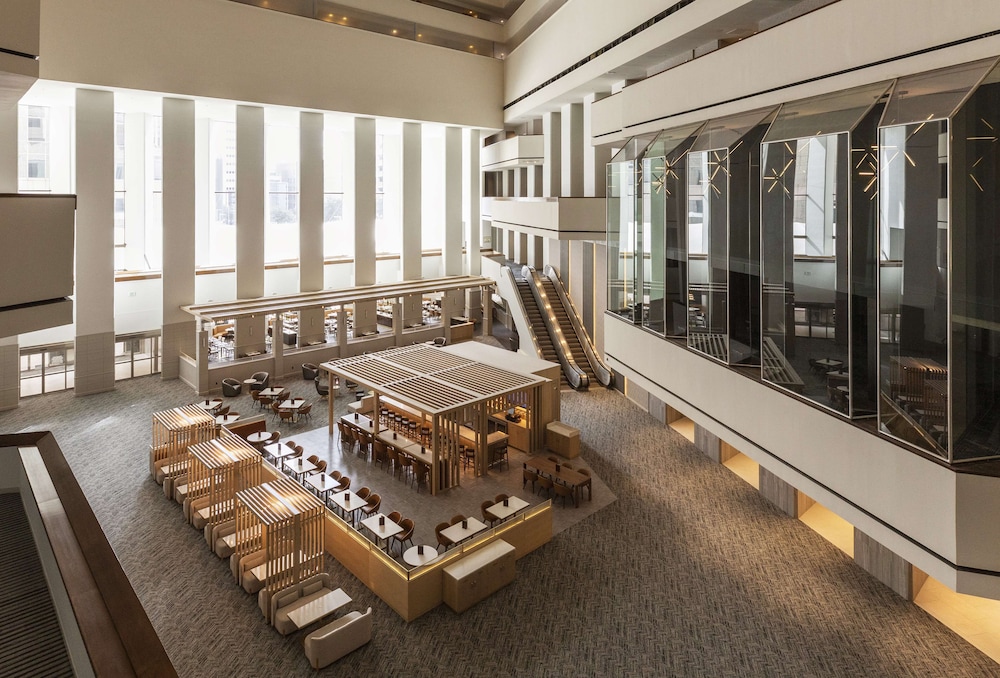 Hyatt Regency Houston 34/71