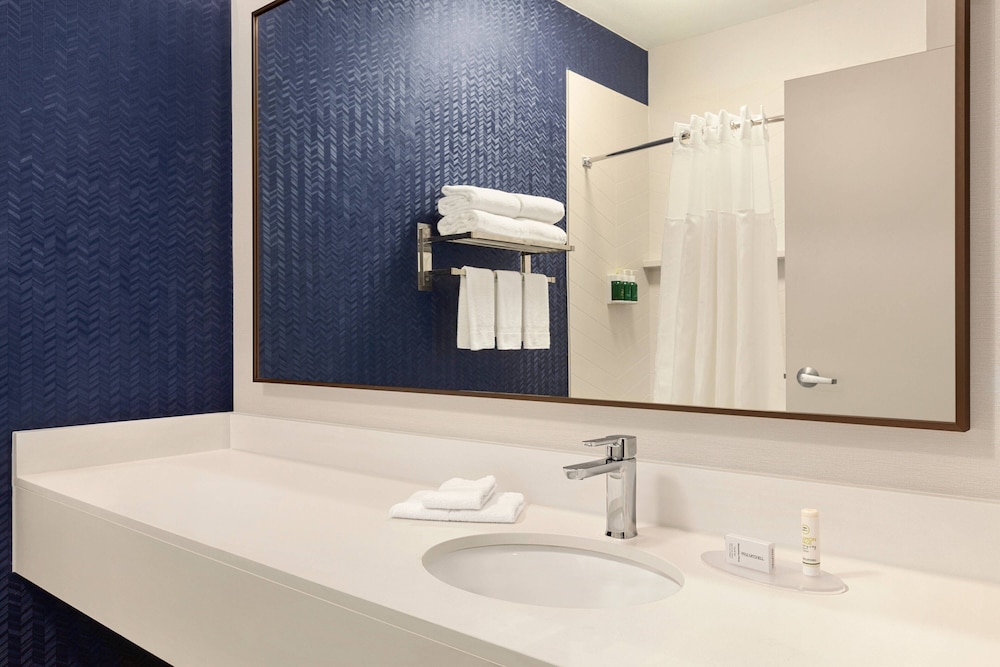Fairfield Inn by Marriott Erie Millcreek Mall 10/27
