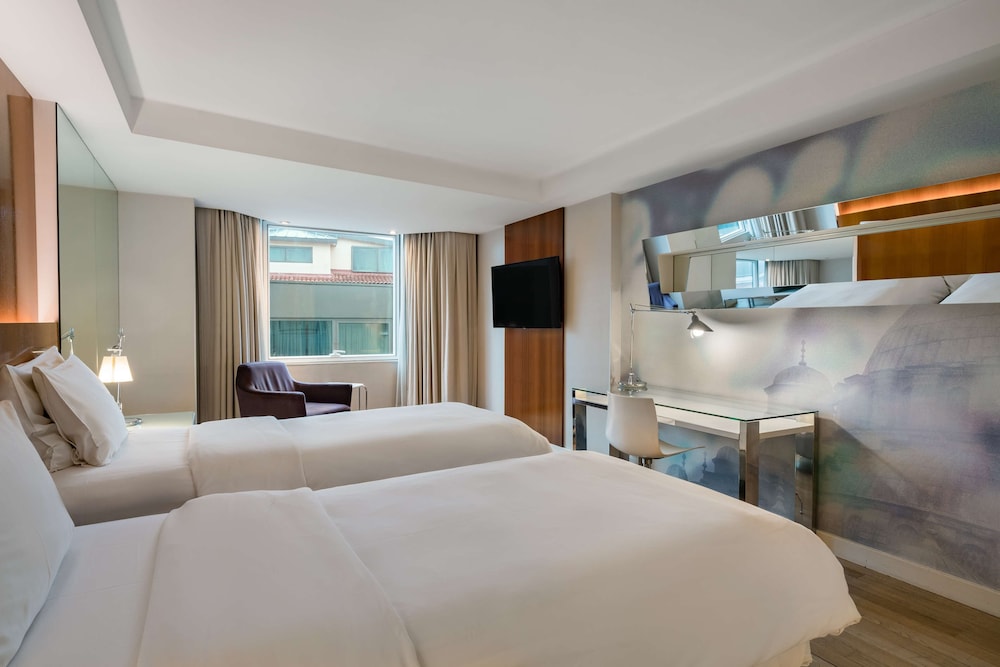 Radisson Blu Bosphorus Hotel 22/80