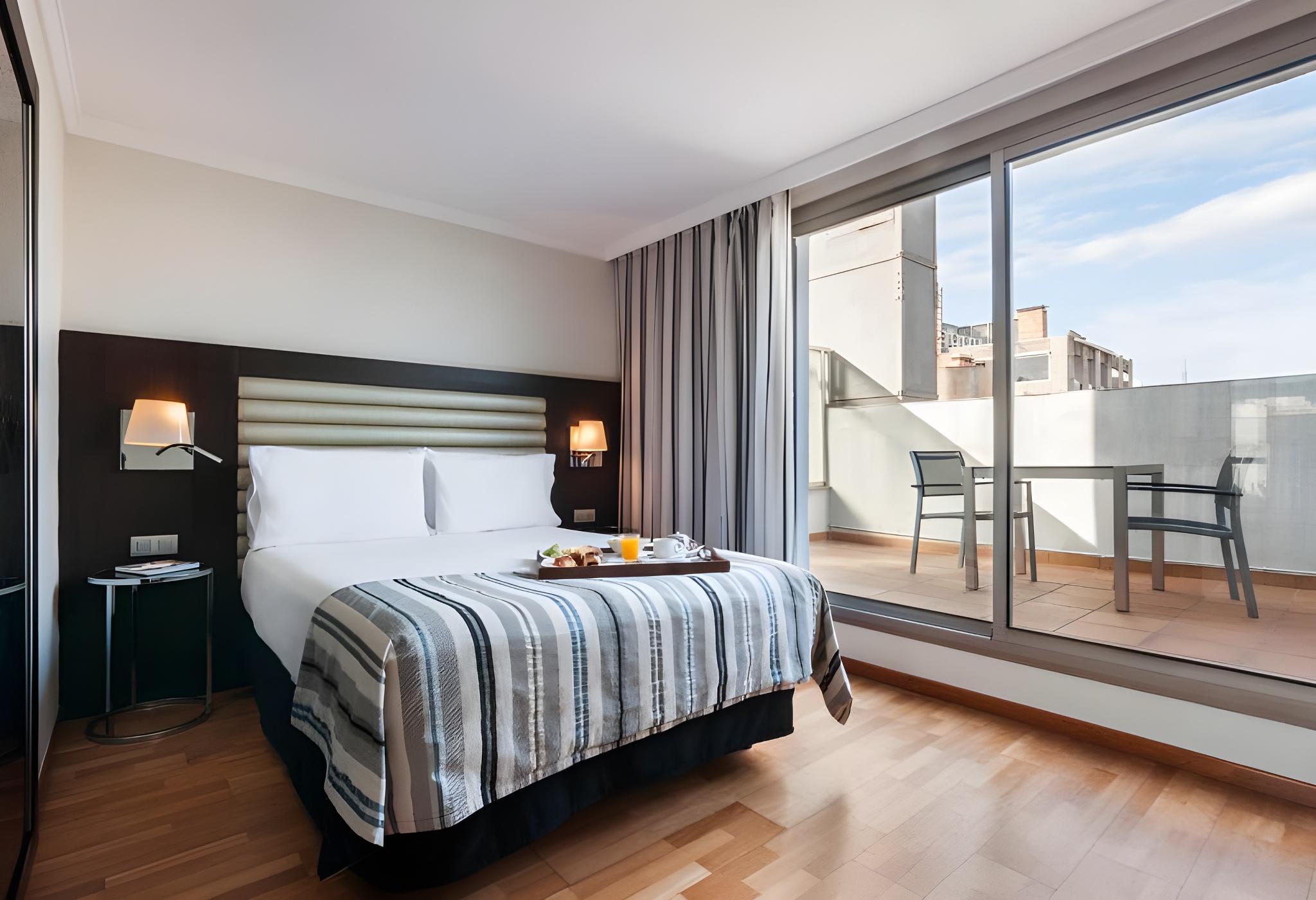 Room, 2 Double Beds, Terrace, Eurostars Cristal Palace 2/2