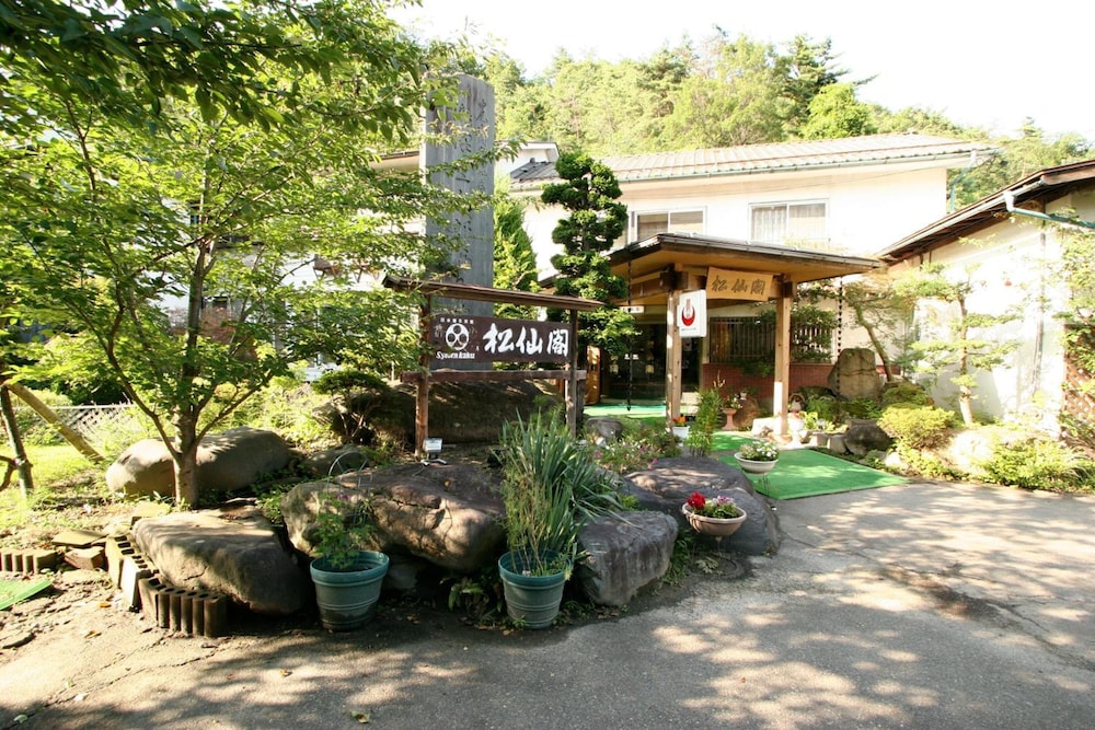 Nakaoyama Onsen Shosenkaku 43/50