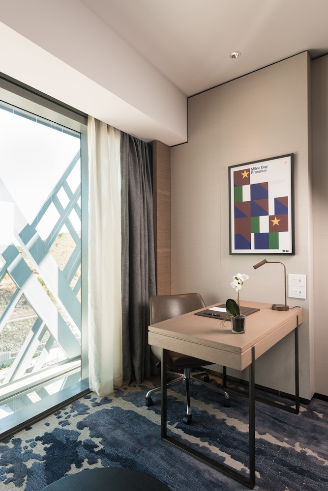 Hilton Port Moresby Papua New Guinea 40/78