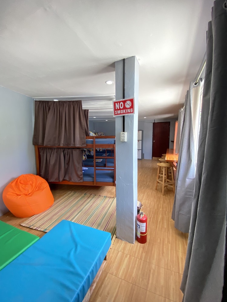 MIXED DORM, STANDARD, MULTIPLE BEDS, SHARED BATHROOM, ACCESSIBLE
