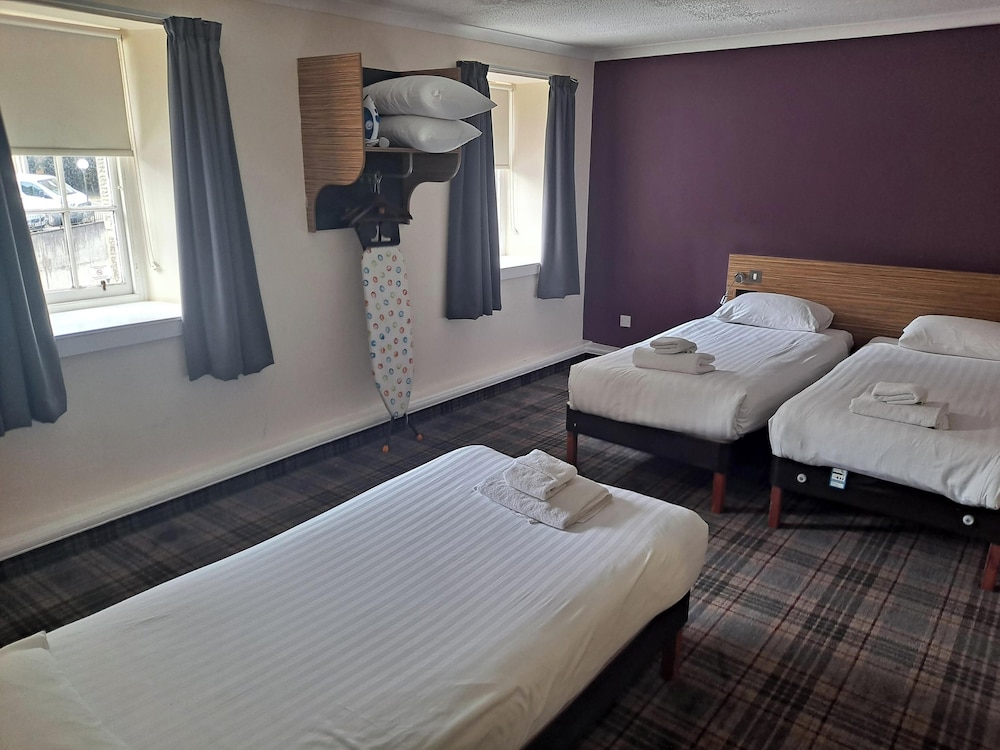 Britannia Edinburgh Hotel 13/57