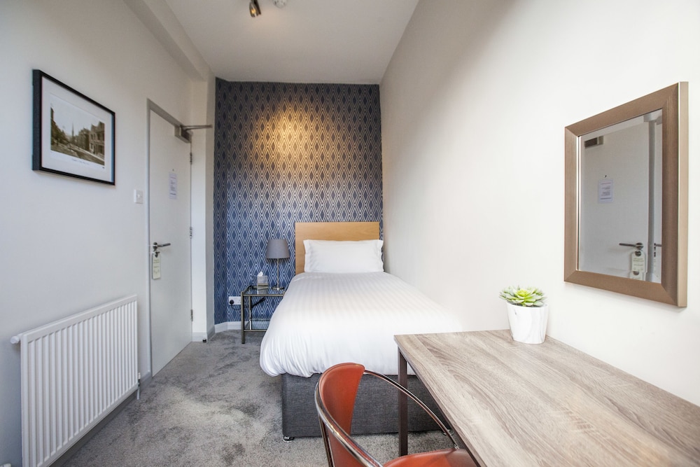 Asperion Hotel 8/37