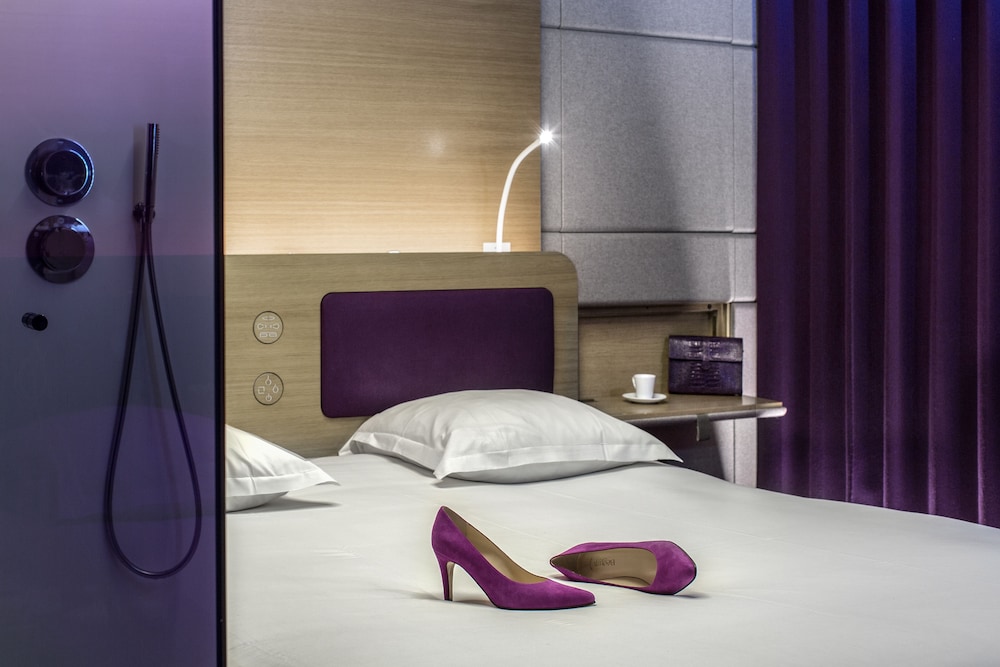 Hotel Odyssey By Elegancia 10/55