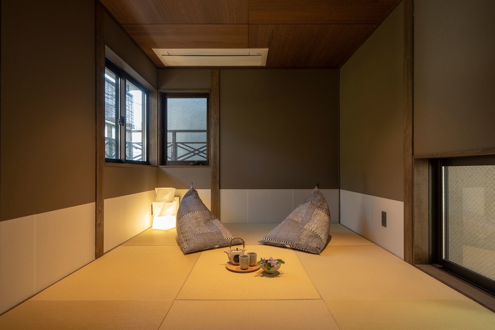 The Machiya Kazahaya 25/50