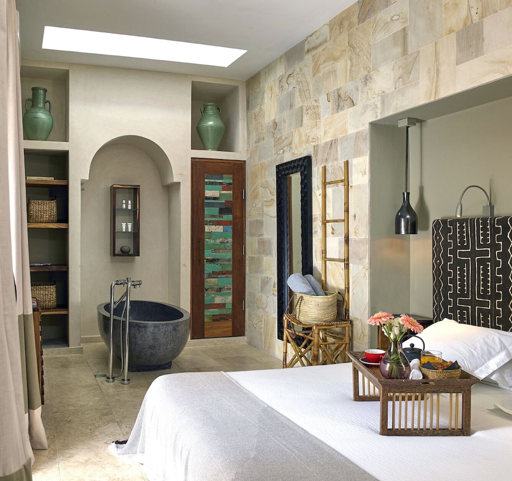 The Giri Residence Hotel & Spa 11/39