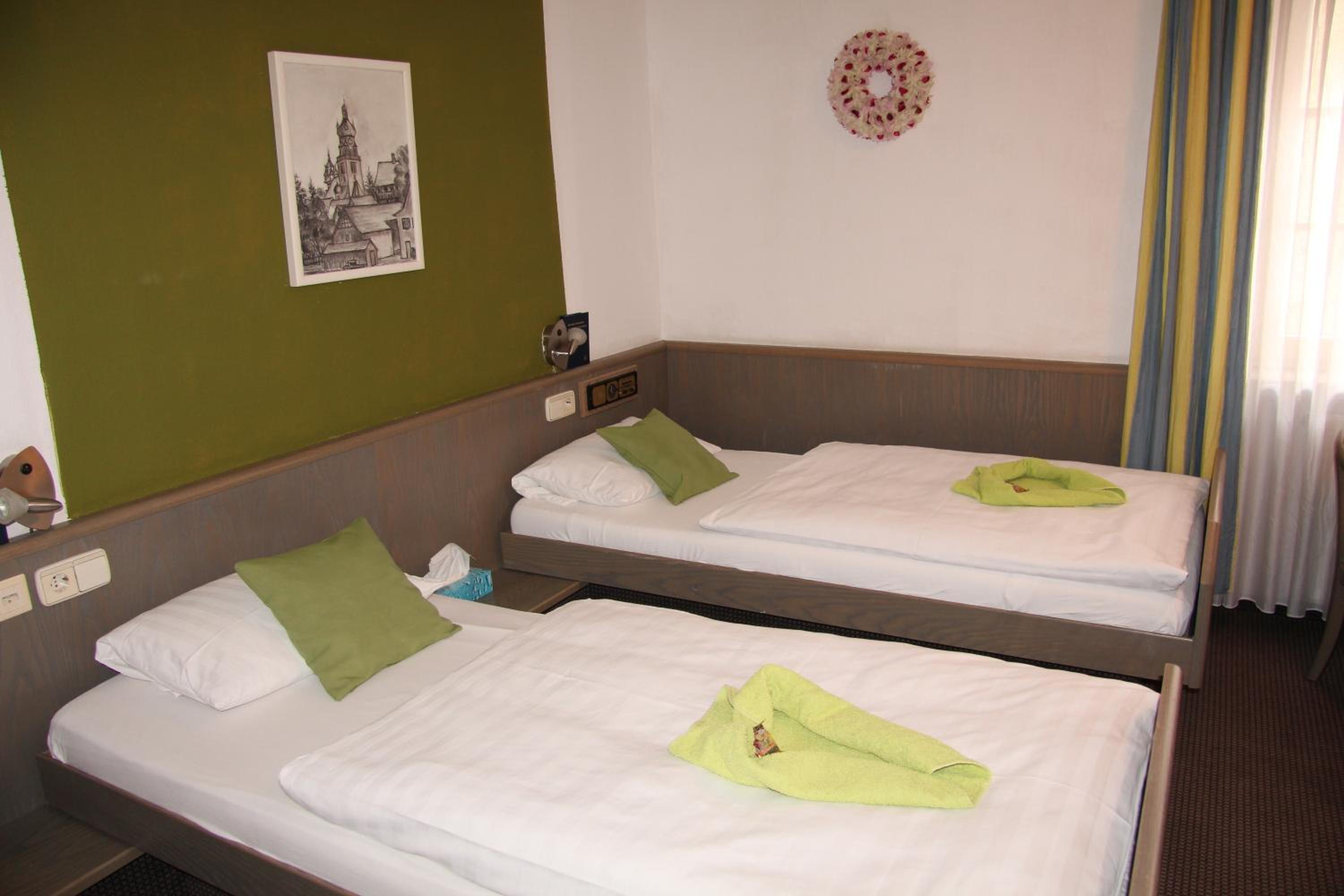 Hotel am Schloss Neuenstein 17/50