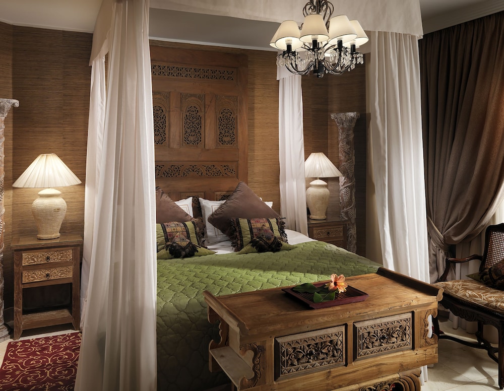 Royal Garden Villas & Spa 10/80