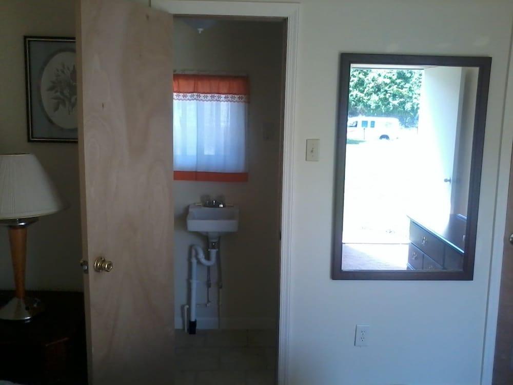 Hiland Terrace Hotel 5/12