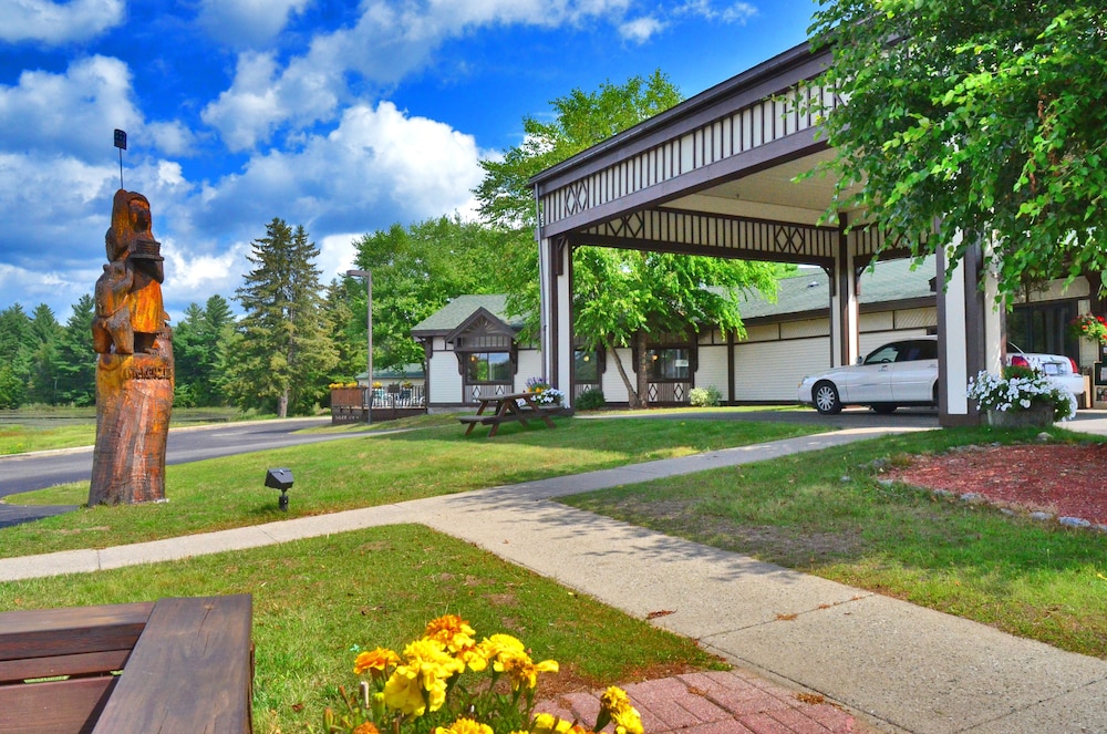 Saranac Lake 44/46