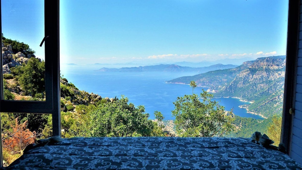 Yediburunlar Lighthouse 38/50