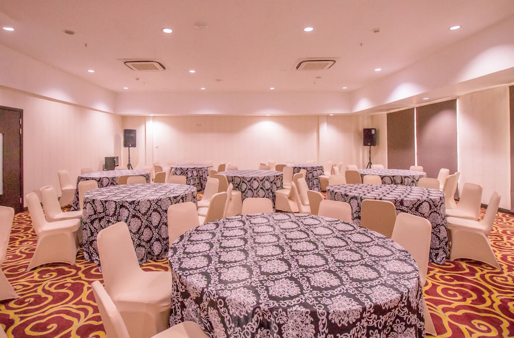 Mercure Pontianak City Center 53/61