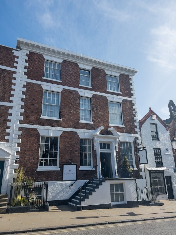 The Townhouse Chester 2/58