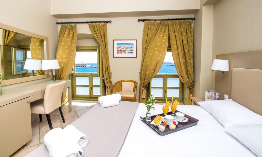 Hotel Diogenis 21/44